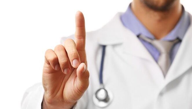 Der Arzt warnt vor einer häufigen Behandlung der Füße mit lokalen Antimykotika