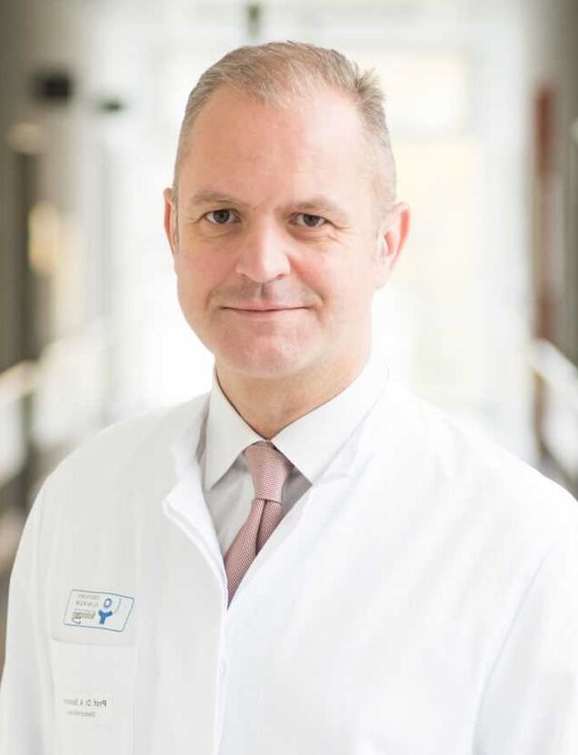 Arzt Dermatologe Günther Krausche